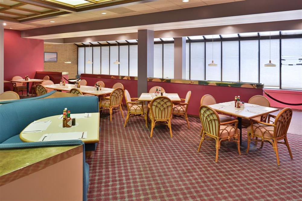 Americas Best Value Inn And Suites Victoria Restaurant photo