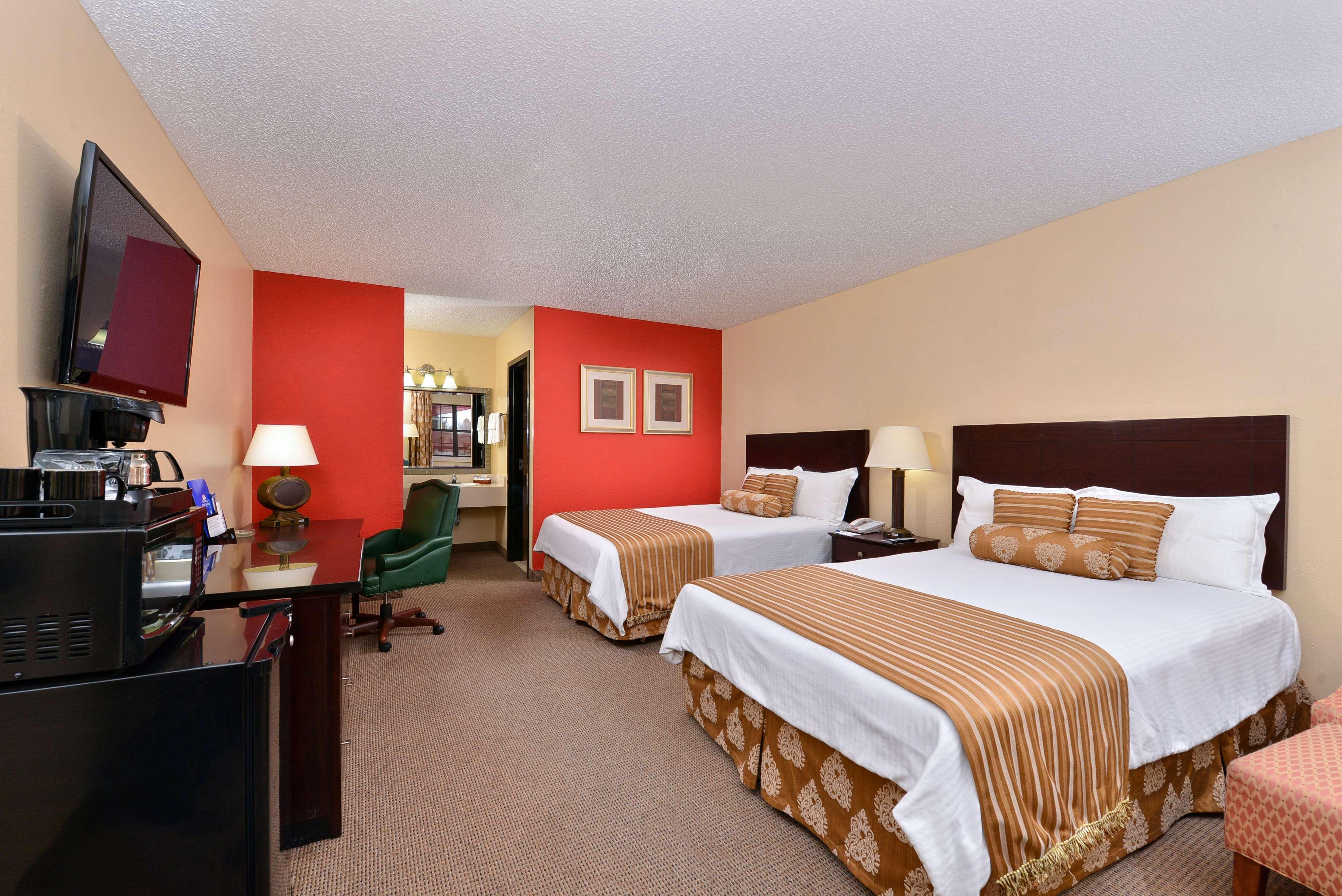 Americas Best Value Inn And Suites Victoria Exterior photo