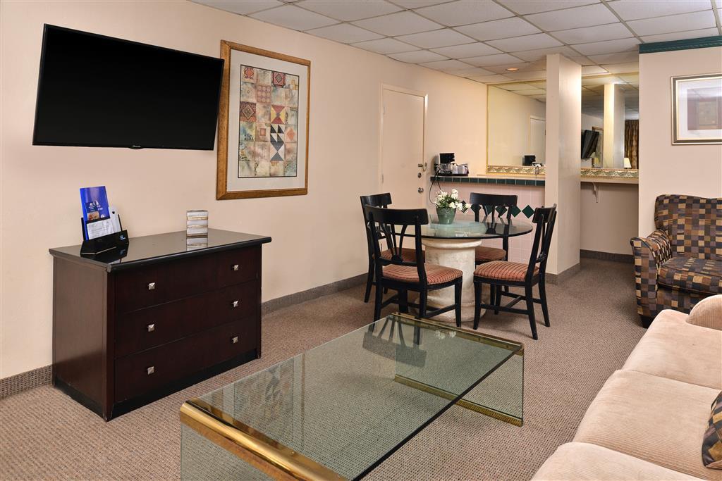 Americas Best Value Inn And Suites Victoria Room photo